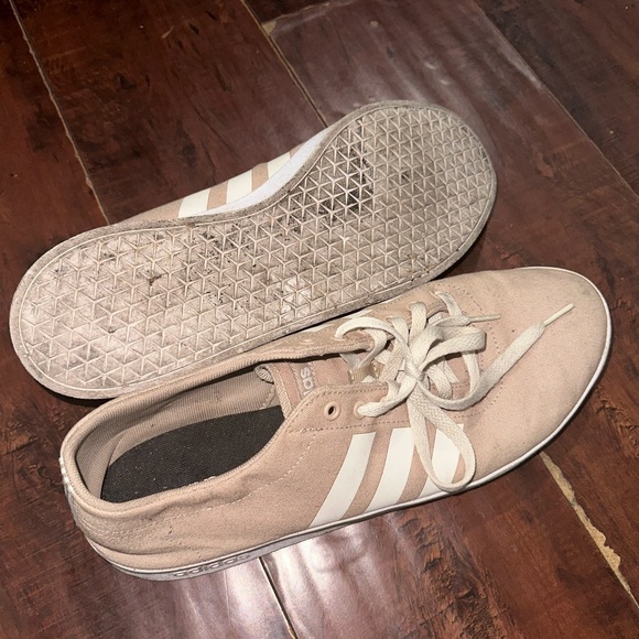 Condition: Used (normal wear)
Men’s shoes - Picture 4 of 4